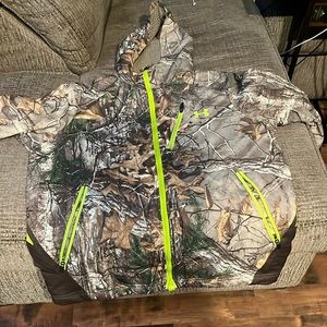 Mens Under Armour Scent Control Infrared Hunting Rain Jacket Large